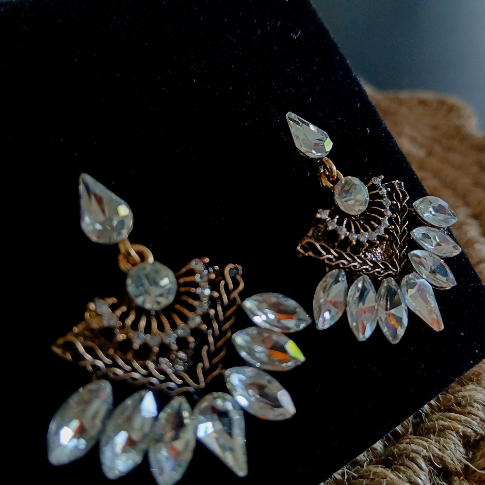 SALE! $10. Elegant Gold and Silver Crystal Earrings